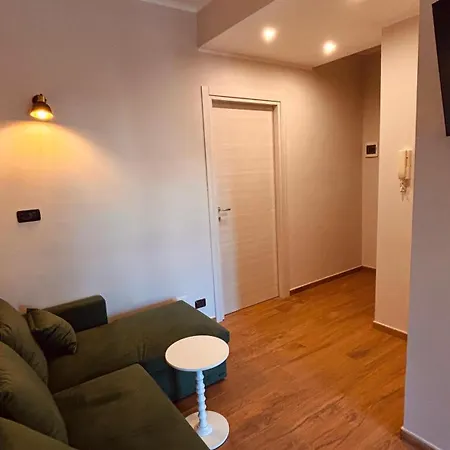 Caldo Bilocale Con Metro Sotto Casa Apartment Moncalieri